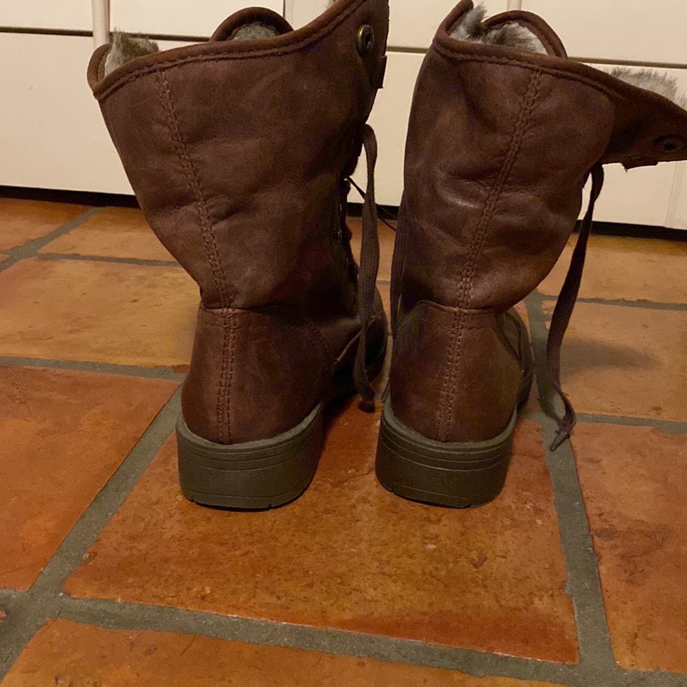 Boots - Picture 2 of 8